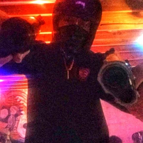 Meet your Posher, David - Picture 2 of 3